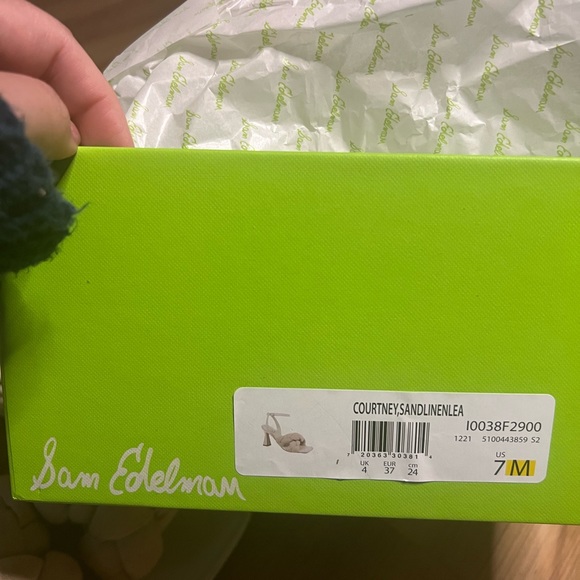 COPY - Sam Edelman Courtney Sandal Heel - Picture 2 of 9